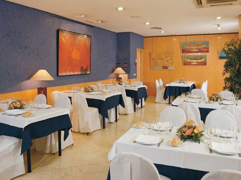 Nh Ciudad De Valencia Hotel Restaurant photo